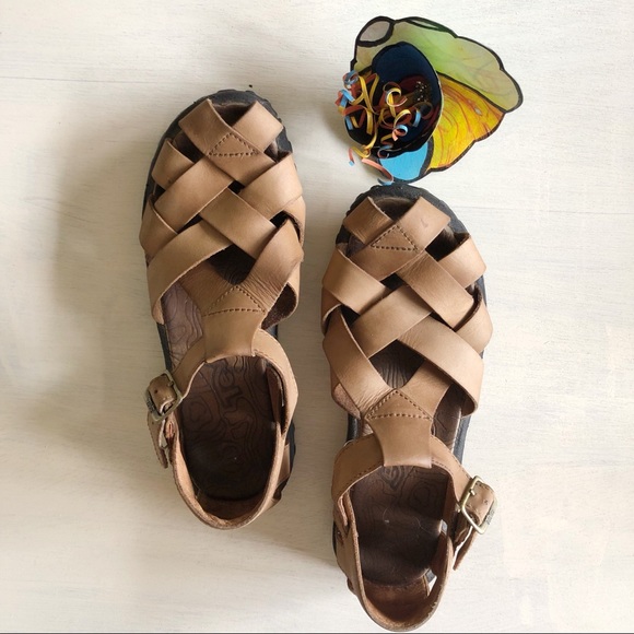 teva womens sandals size 8